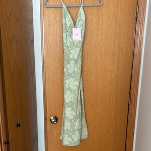 Hello Molly Green Floral Midi Dress